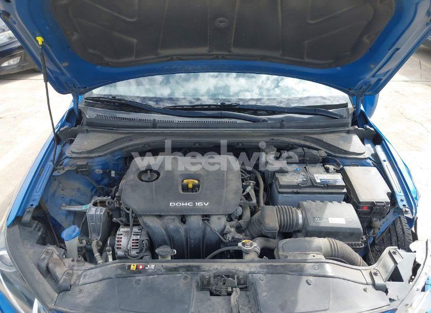 Photo 10 of 2017 Hyundai Elantra SE (VIN 5NPD84LF9HH057085)