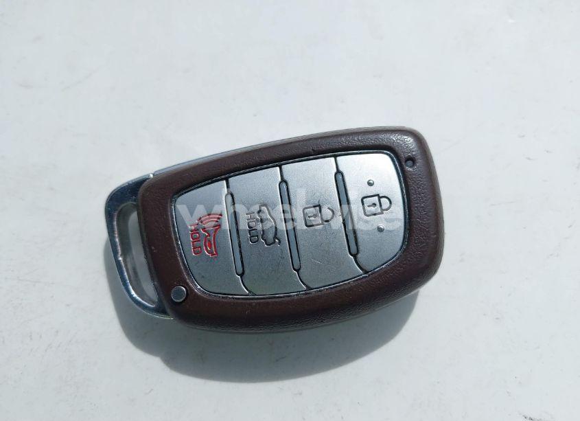 Photo 11 of 2017 Hyundai Elantra SE (VIN 5NPD84LF9HH057085)