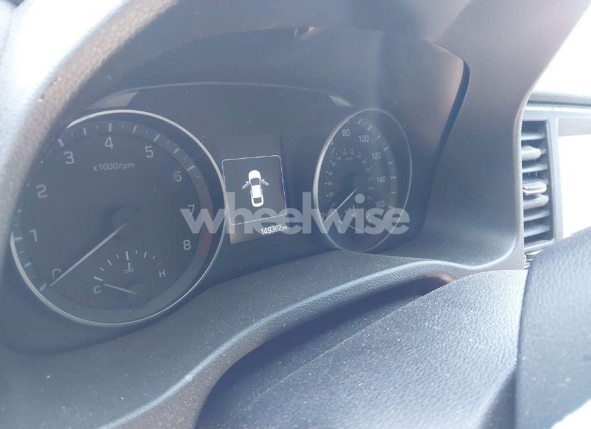 Photo 7 of 2017 Hyundai Elantra SE (VIN 5NPD84LF9HH059581)