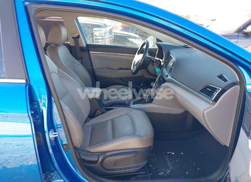 Photo 5 of 2017 Hyundai Elantra LIMITED (VIN 5NPD84LF9HH080267)