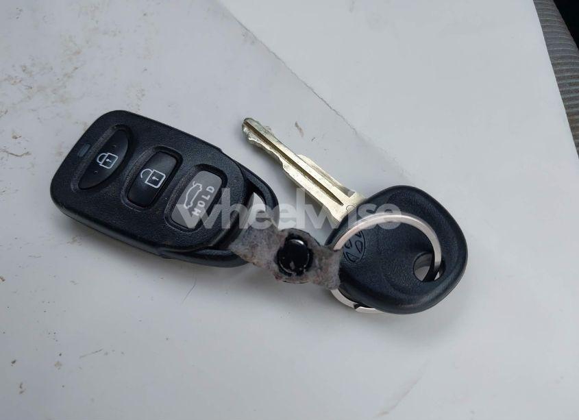 Photo 11 of 2017 Hyundai Elantra SE (VIN 5NPD84LF9HH099255)