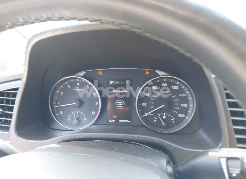 Photo 15 of 2017 Hyundai Elantra LIMITED (VIN 5NPD84LF9HH102798)