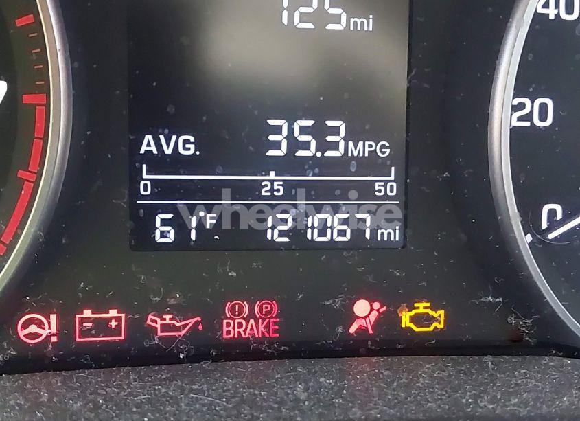 Photo 14 of 2017 Hyundai Elantra SE (VIN 5NPD84LF9HH130911)