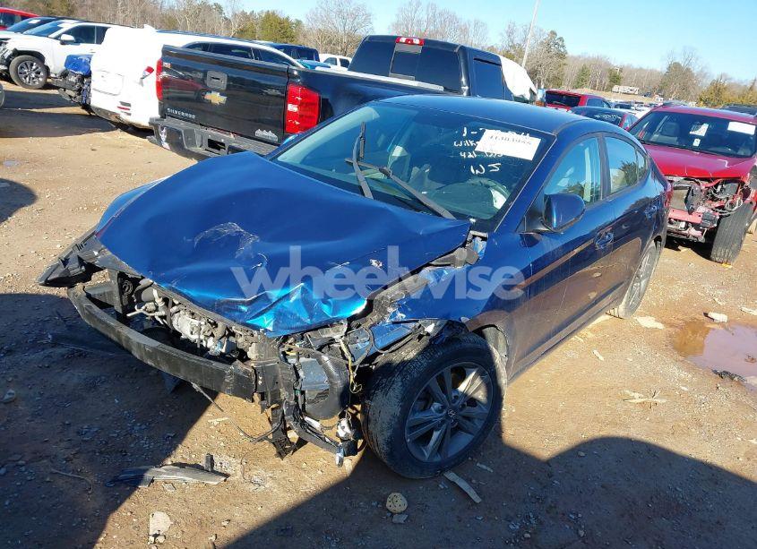 Photo 2 of 2017 Hyundai Elantra SE (VIN 5NPD84LF9HH130911)