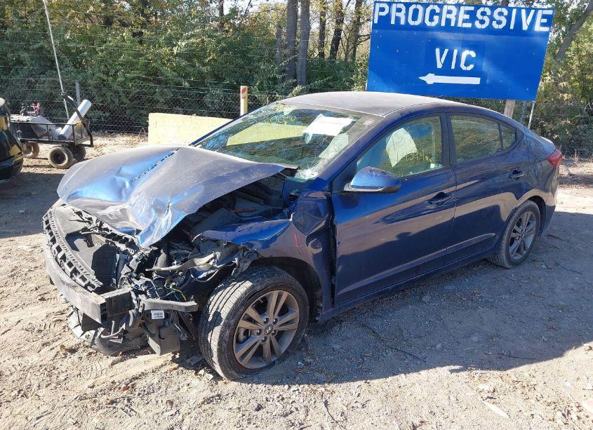 Photo 2 of 2017 Hyundai Elantra SE (VIN 5NPD84LF9HH157946)