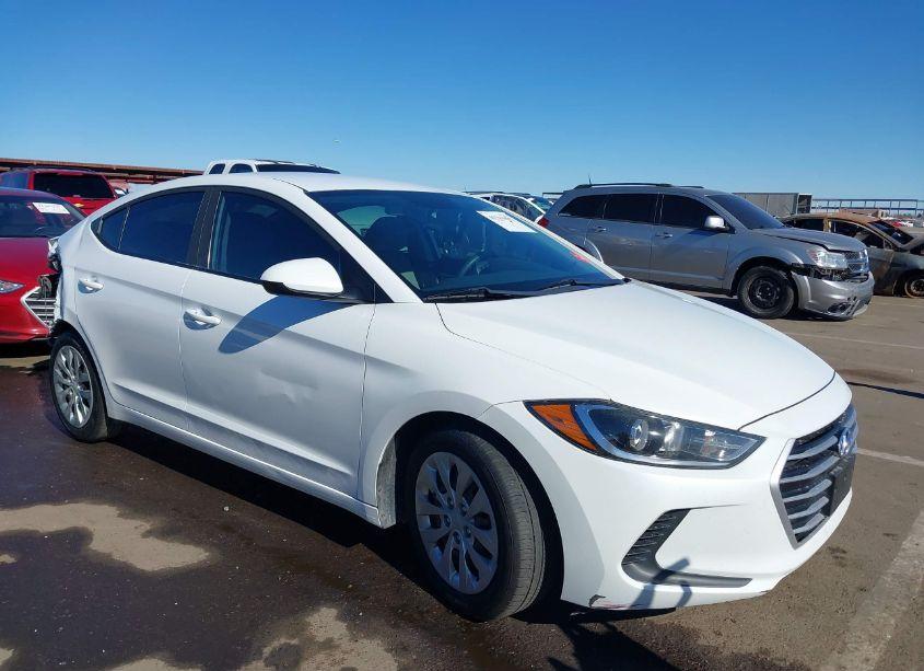 2017 Hyundai Elantra SE (VIN 5NPD84LF9HH159762) main photo