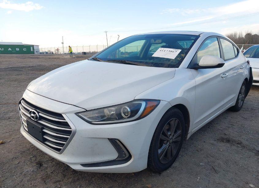 Photo 2 of 2017 Hyundai Elantra VALUE EDITION (VIN 5NPD84LF9HH169319)