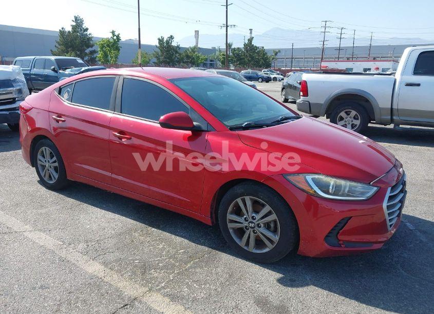 2017 Hyundai Elantra SE (VIN 5NPD84LF9HH169871) main photo