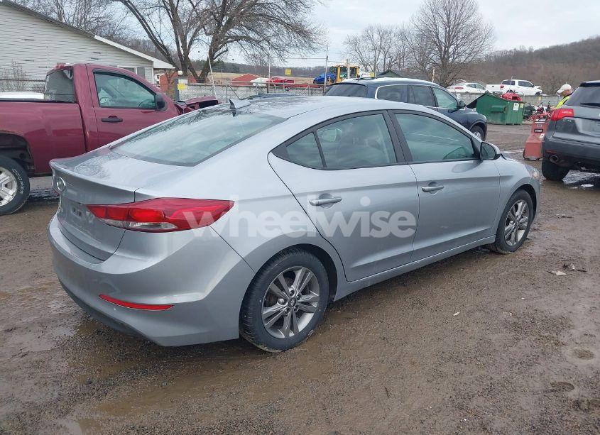Photo 4 of 2017 Hyundai Elantra SE (VIN 5NPD84LF9HH181924)
