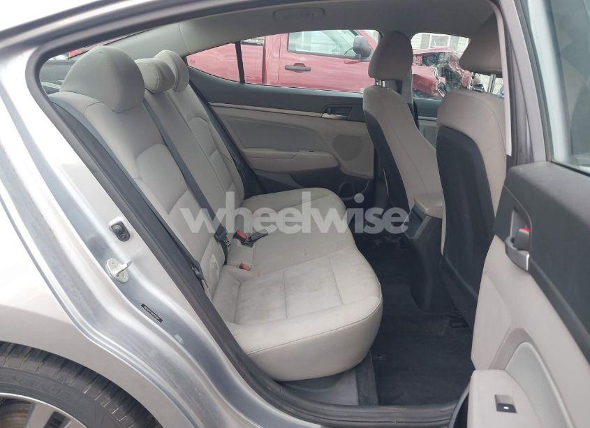 Photo 8 of 2017 Hyundai Elantra SE (VIN 5NPD84LF9HH181924)