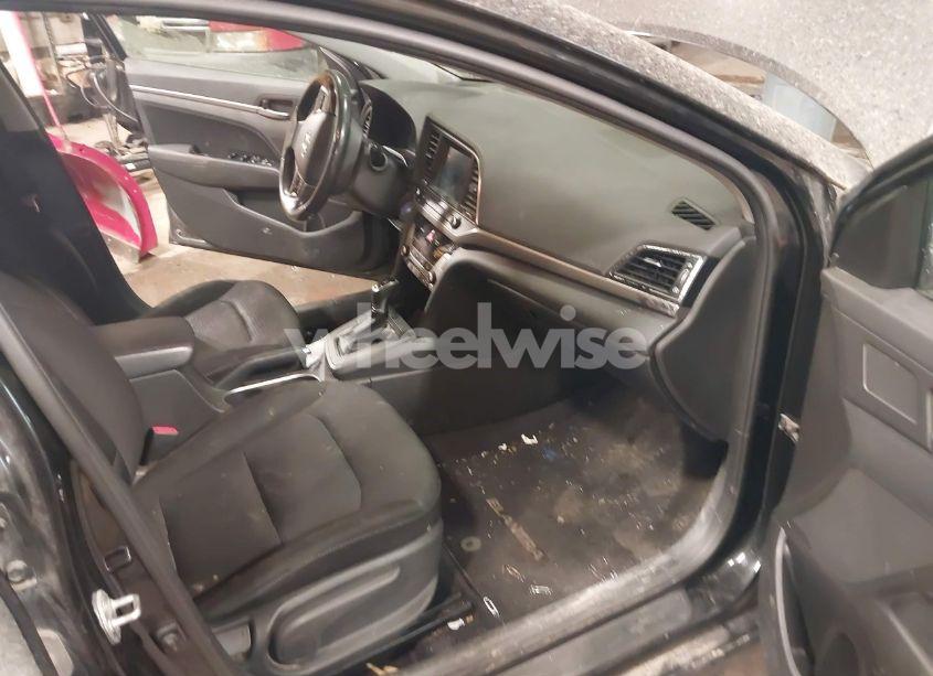 Photo 5 of 2017 Hyundai Elantra VALUE EDITION (VIN 5NPD84LF9HH204022)