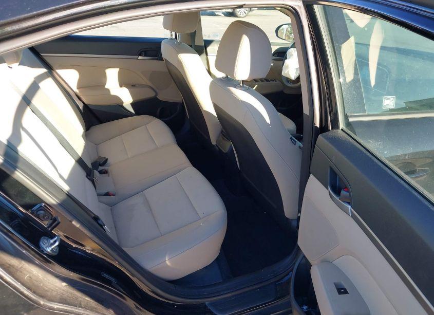 Photo 8 of 2018 Hyundai Elantra SEL (VIN 5NPD84LF9JH213566)