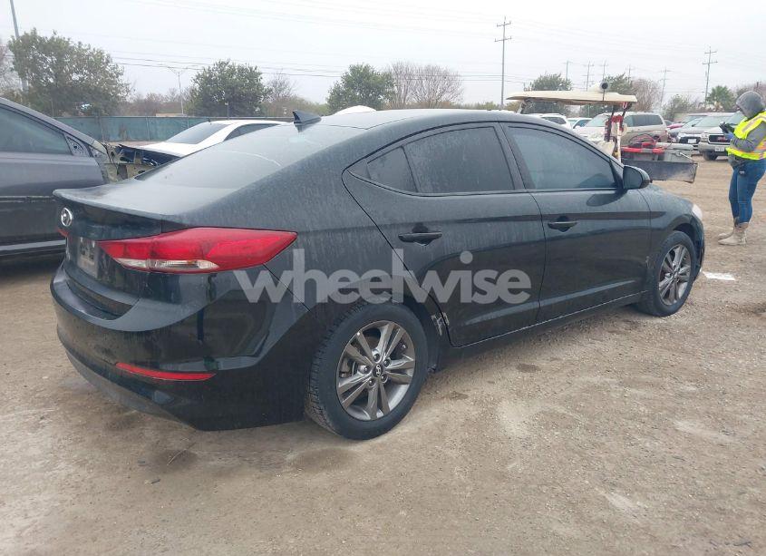 Photo 4 of 2018 Hyundai Elantra SEL (VIN 5NPD84LF9JH234997)