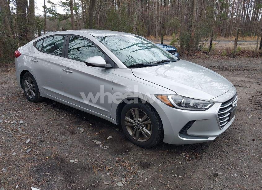 2018 Hyundai Elantra SEL (VIN 5NPD84LF9JH245479) main photo