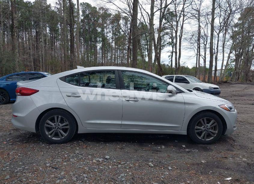 Photo 12 of 2018 Hyundai Elantra SEL (VIN 5NPD84LF9JH245479)
