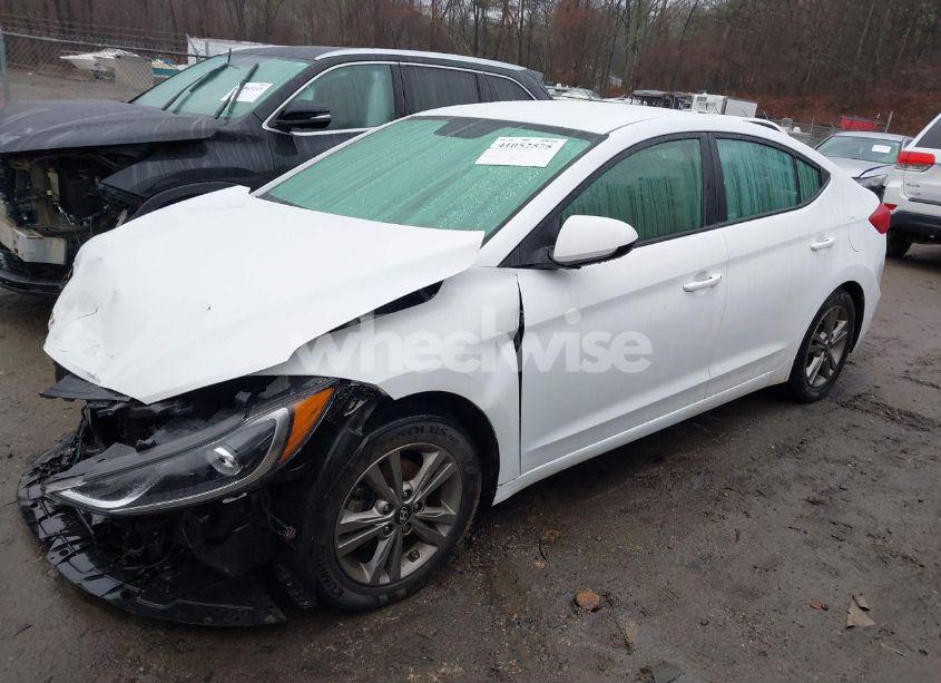 Photo 2 of 2018 Hyundai Elantra SEL (VIN 5NPD84LF9JH255624)
