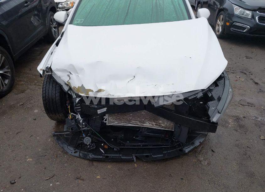 Photo 6 of 2018 Hyundai Elantra SEL (VIN 5NPD84LF9JH255624)