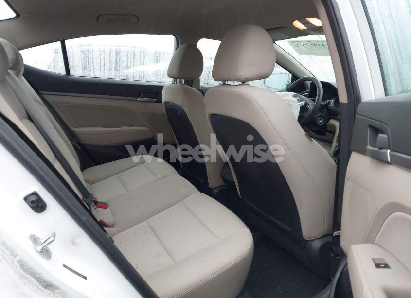 Photo 8 of 2018 Hyundai Elantra SEL (VIN 5NPD84LF9JH255624)
