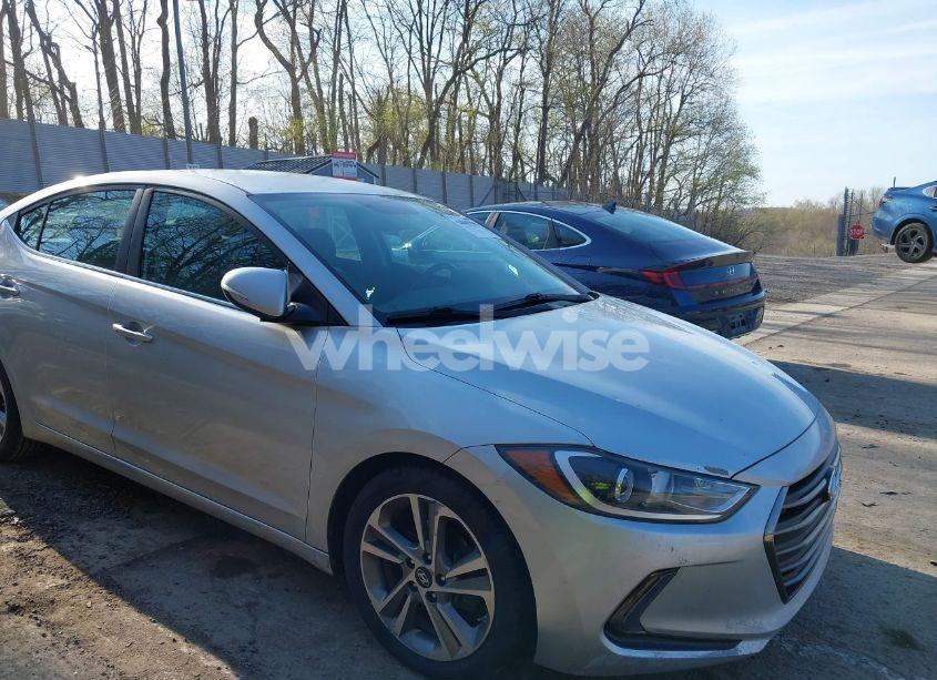 Photo 12 of 2018 Hyundai Elantra LIMITED (VIN 5NPD84LF9JH276604)