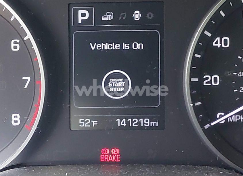 Photo 16 of 2018 Hyundai Elantra LIMITED (VIN 5NPD84LF9JH276604)