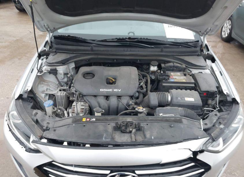 Photo 10 of 2018 Hyundai Elantra SEL (VIN 5NPD84LF9JH298652)