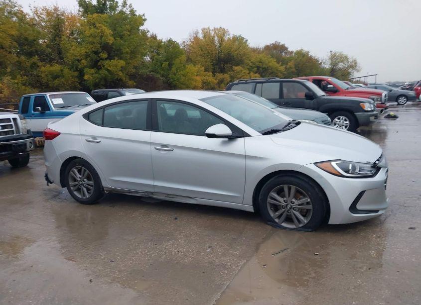 Photo 13 of 2018 Hyundai Elantra SEL (VIN 5NPD84LF9JH298652)
