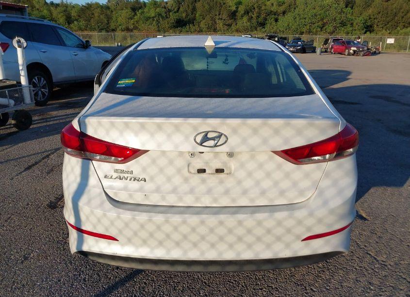 Photo 16 of 2018 Hyundai Elantra SEL (VIN 5NPD84LF9JH302988)