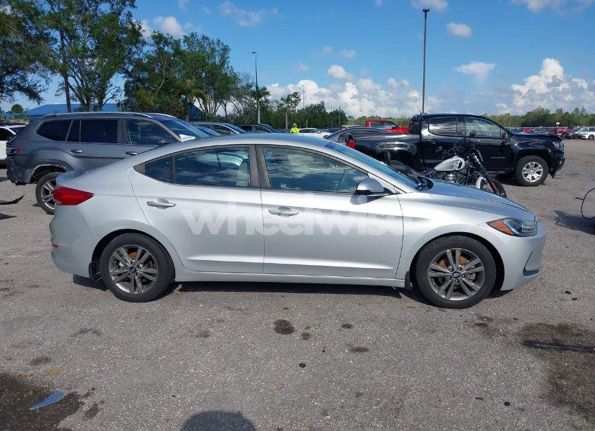 Photo 13 of 2018 Hyundai Elantra SEL (VIN 5NPD84LF9JH310265)