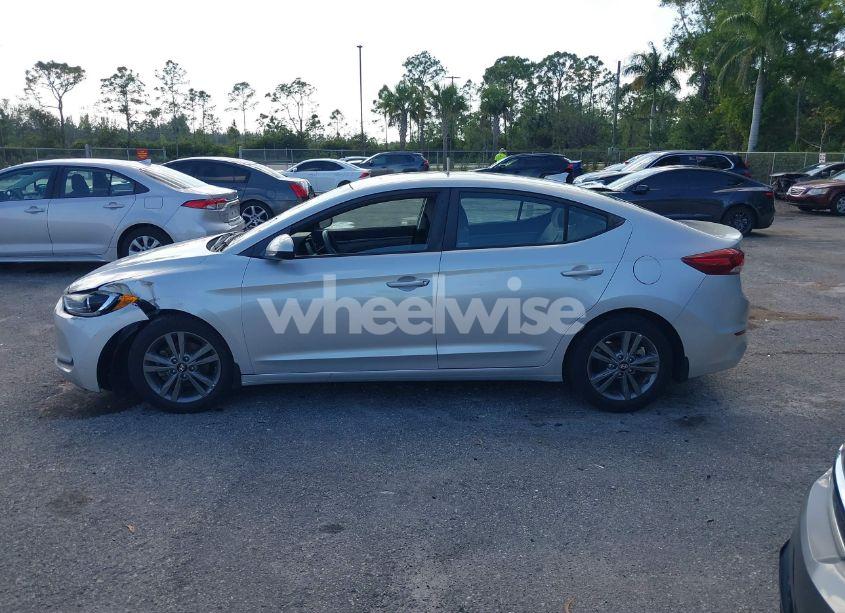 Photo 14 of 2018 Hyundai Elantra SEL (VIN 5NPD84LF9JH310265)