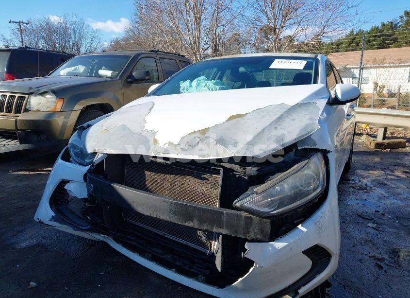 Photo 6 of 2018 Hyundai Elantra SEL (VIN 5NPD84LF9JH319533)