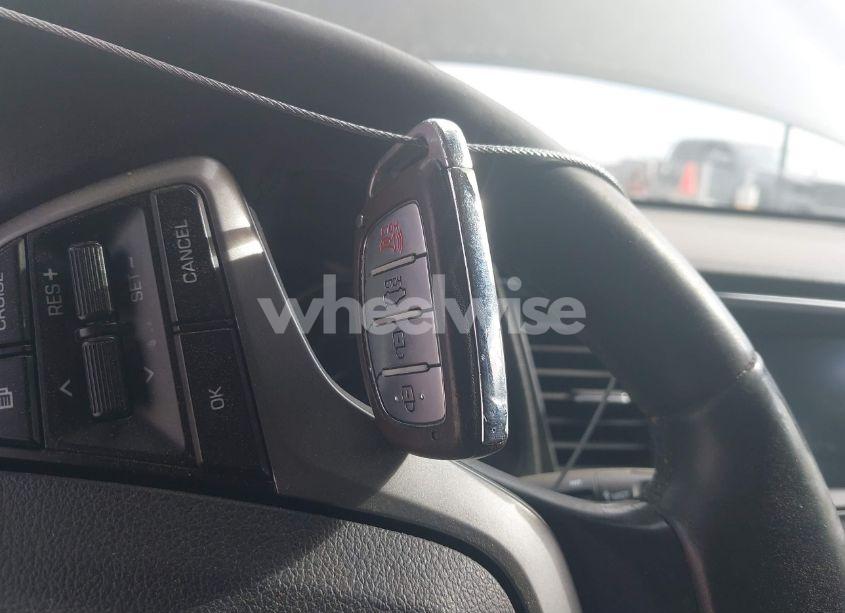 Photo 11 of 2018 Hyundai Elantra VALUE EDITION (VIN 5NPD84LF9JH357487)
