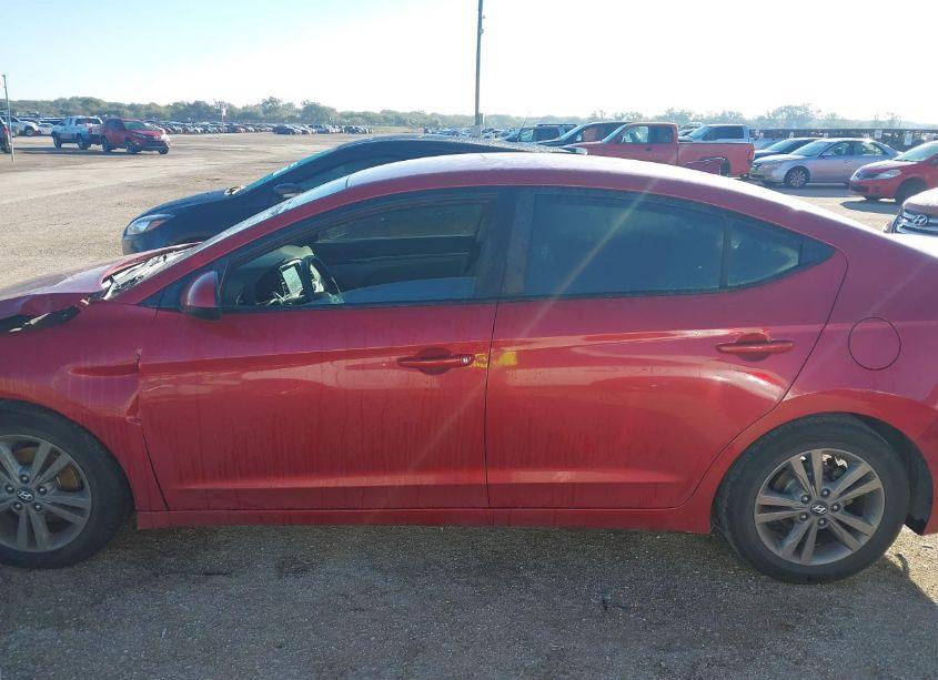 Photo 14 of 2018 Hyundai Elantra SEL (VIN 5NPD84LF9JH366755)