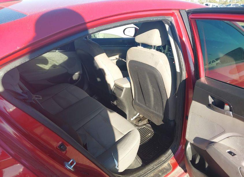 Photo 8 of 2018 Hyundai Elantra SEL (VIN 5NPD84LF9JH366755)