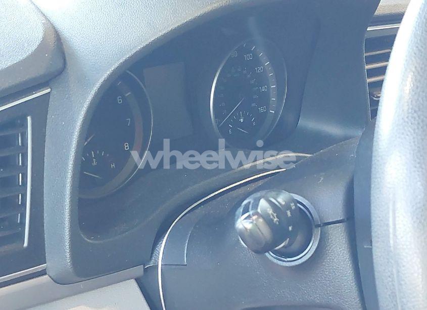 Photo 16 of 2018 Hyundai Elantra SEL (VIN 5NPD84LF9JH375553)