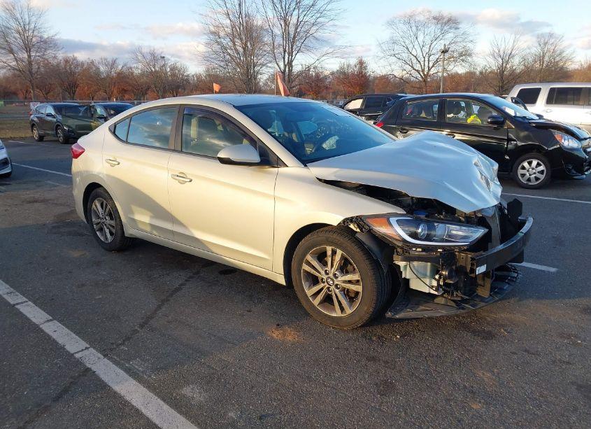 2018 Hyundai Elantra SEL (VIN 5NPD84LF9JH378887) main photo