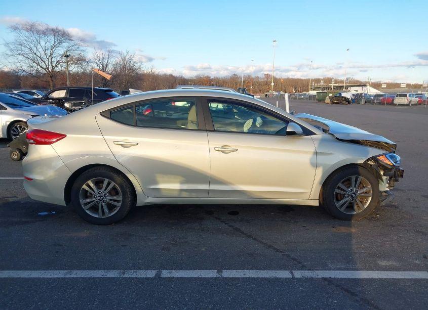 Photo 14 of 2018 Hyundai Elantra SEL (VIN 5NPD84LF9JH378887)