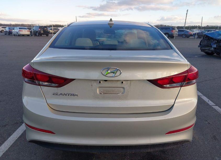 Photo 17 of 2018 Hyundai Elantra SEL (VIN 5NPD84LF9JH378887)