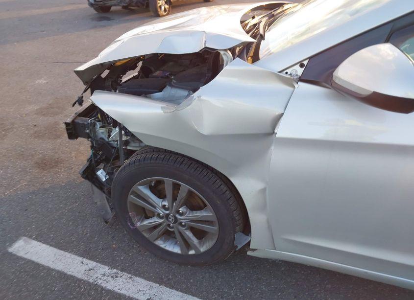 Photo 6 of 2018 Hyundai Elantra SEL (VIN 5NPD84LF9JH378887)