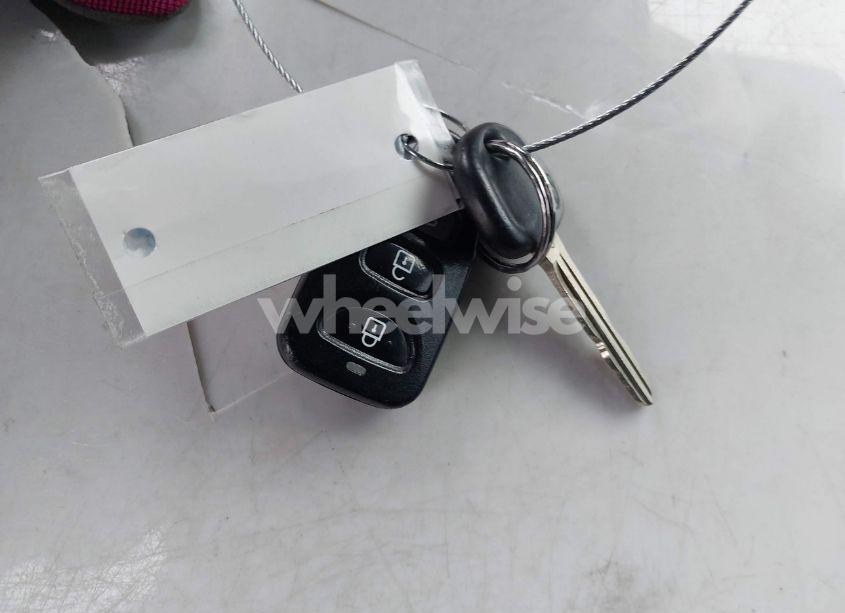 Photo 11 of 2018 Hyundai Elantra SEL (VIN 5NPD84LF9JH380655)