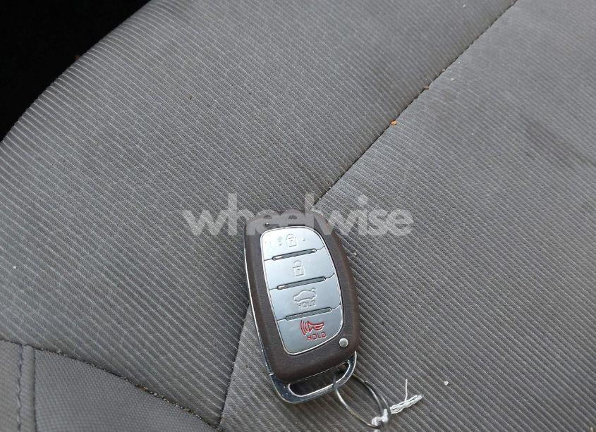 Photo 11 of 2018 Hyundai Elantra SEL/VALUE/LIMITED (VIN 5NPD84LF9JH389372)