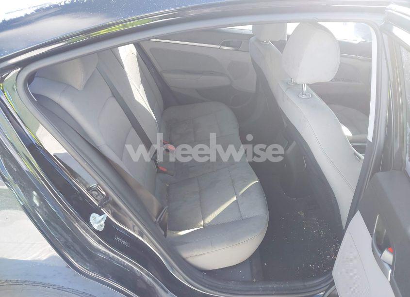 Photo 8 of 2018 Hyundai Elantra SEL/VALUE/LIMITED (VIN 5NPD84LF9JH389372)