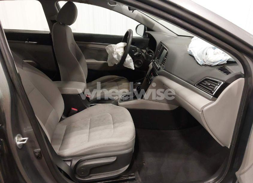Photo 5 of 2018 Hyundai Elantra SEL (VIN 5NPD84LF9JH390344)