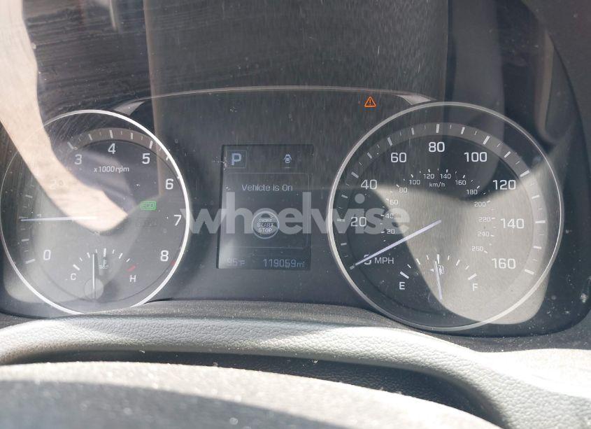 Photo 7 of 2018 Hyundai Elantra VALUE EDITION (VIN 5NPD84LF9JH392062)