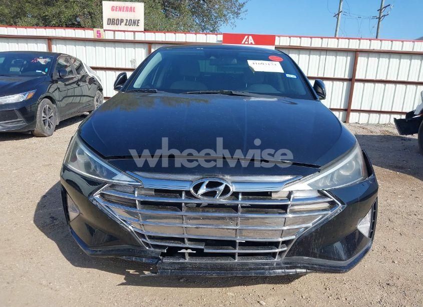Photo 6 of 2019 Hyundai Elantra SEL (VIN 5NPD84LF9KH421884)
