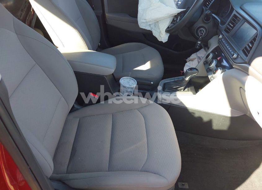 Photo 5 of 2019 Hyundai Elantra SEL (VIN 5NPD84LF9KH484791)