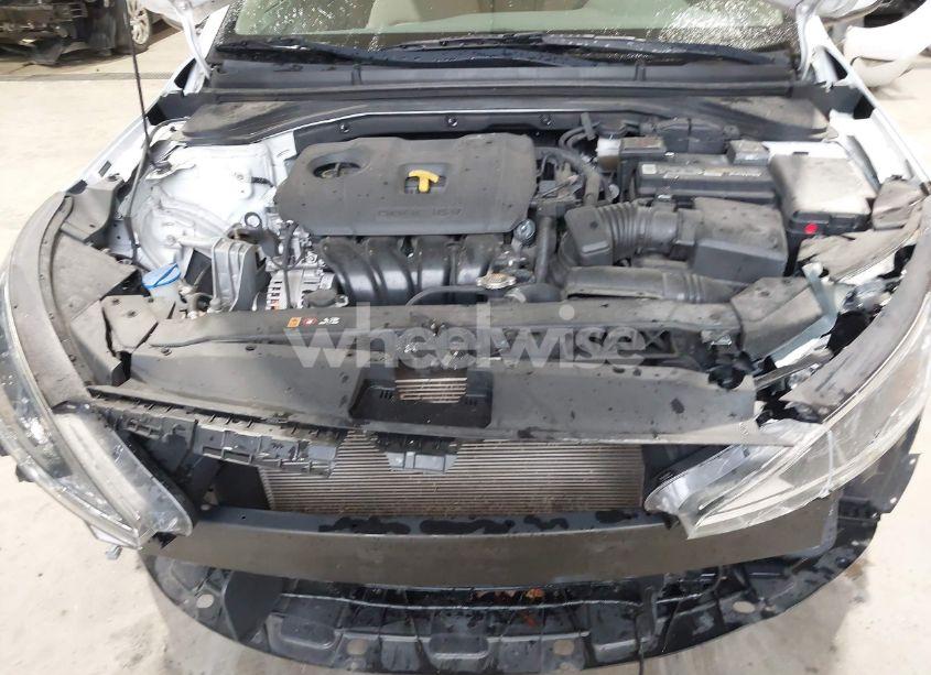 Photo 10 of 2020 Hyundai Elantra SEL (VIN 5NPD84LF9LH538575)
