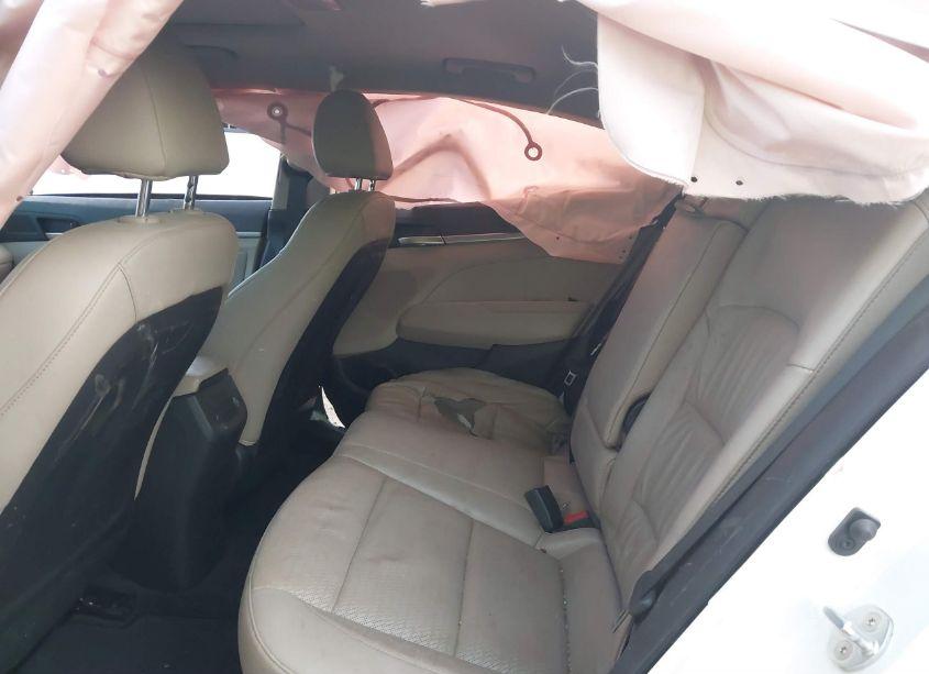 Photo 8 of 2020 Hyundai Elantra LIMITED (VIN 5NPD84LF9LH547275)