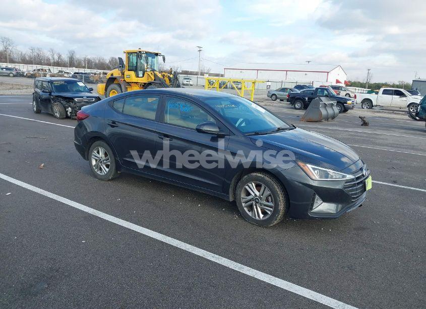 2020 Hyundai Elantra SEL (VIN 5NPD84LF9LH552184) main photo