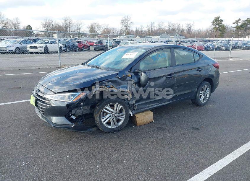 Photo 2 of 2020 Hyundai Elantra SEL (VIN 5NPD84LF9LH552184)