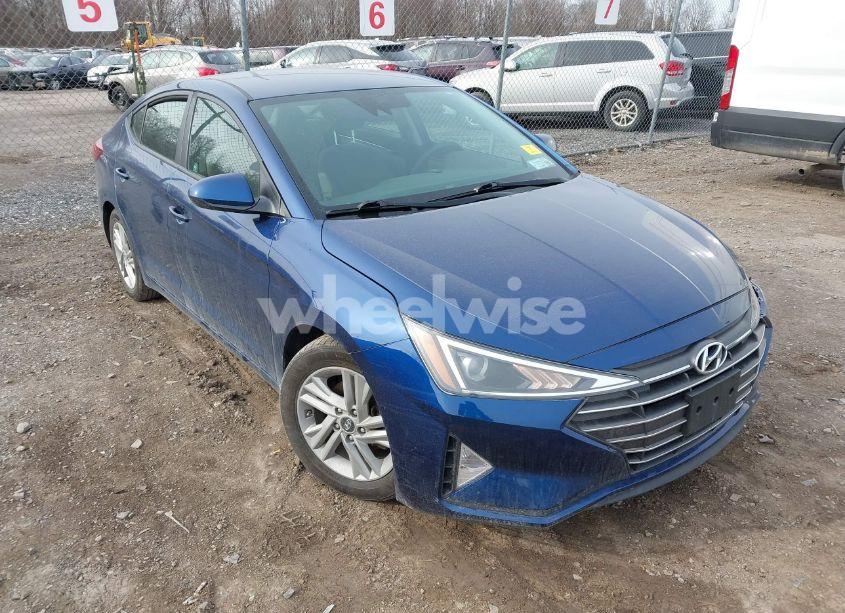 2020 Hyundai Elantra SEL (VIN 5NPD84LF9LH557806) main photo